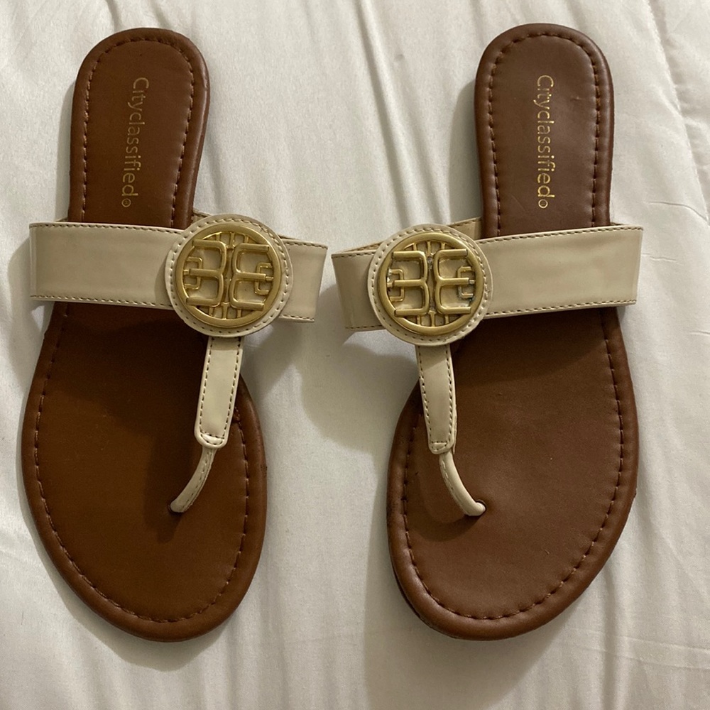 Fashion sandals